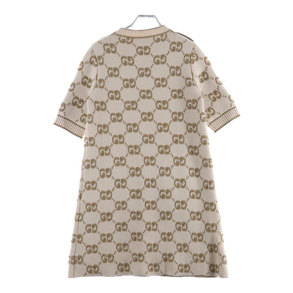 GUCCI(グッチ) GG wool boucl jacquard dress ジャカードドレス 半袖ウールニットワンピース GGロゴ 総柄 金ボタン ピンクベージュ 718630 XKCNA レディース