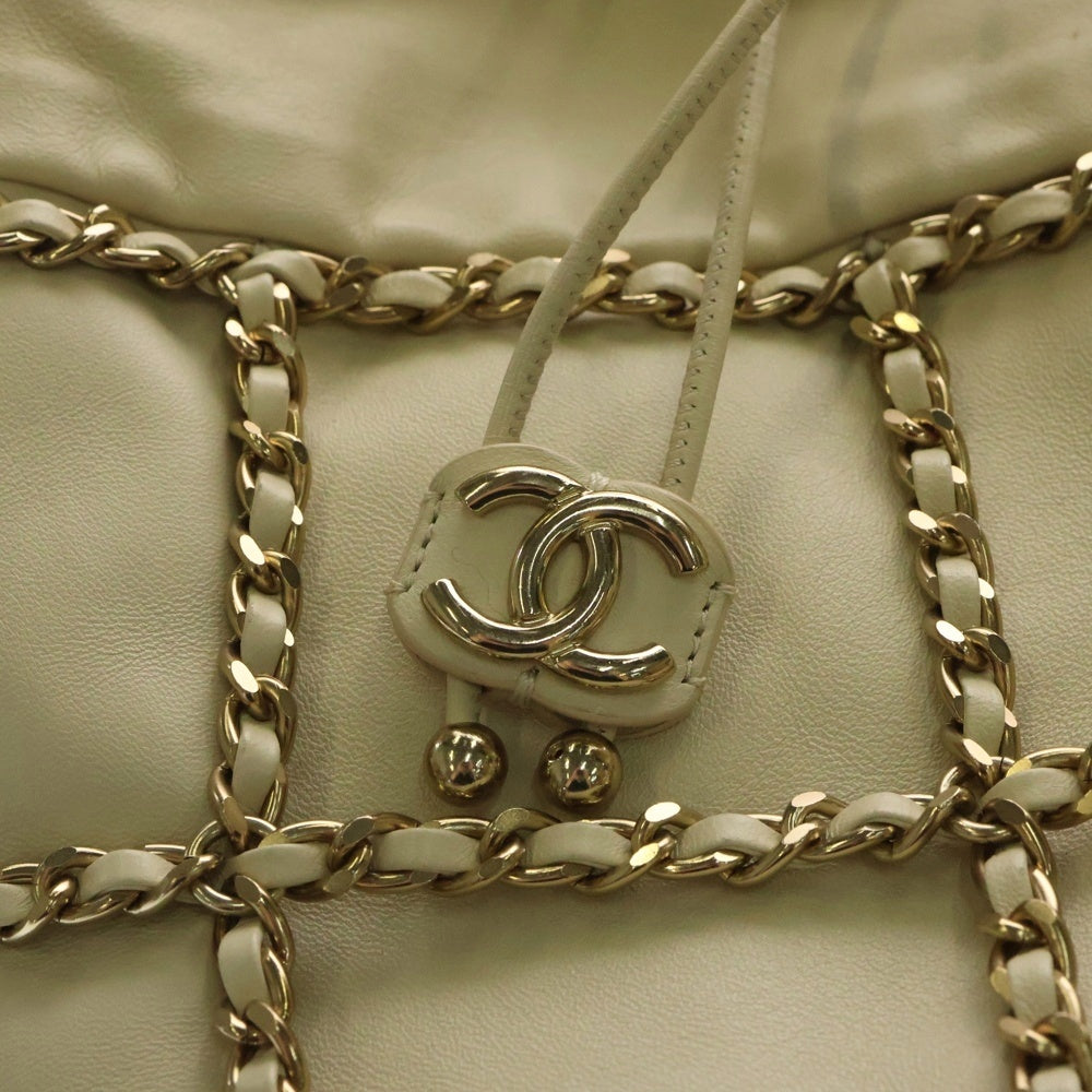 CHANEL(シャネル) ココマーク ロゴプレート ラムスキン レザー バケット チェーンショルダーバッグ ゴールド金具 ホワイト/アイボリー AS2313 30番台