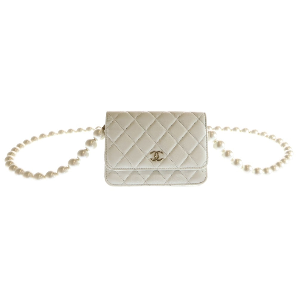 CHANEL(シャネル) マトラッセ ココマーク カーフスキン レザー フェイクパール ショルダーウォレット バッグ ゴールド金具 ホワイト AP1839