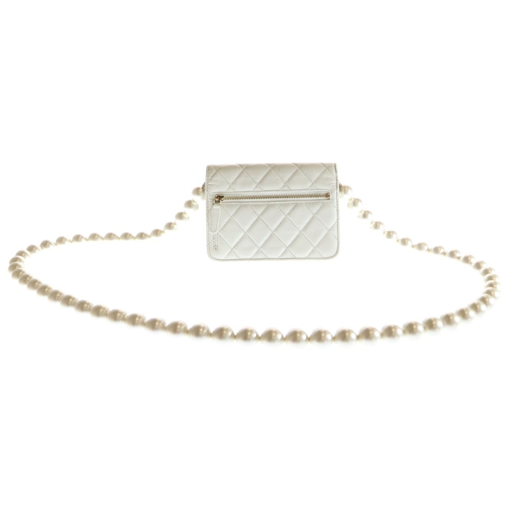 CHANEL(シャネル) マトラッセ ココマーク カーフスキン レザー フェイクパール ショルダーウォレット バッグ ゴールド金具 ホワイト AP1839