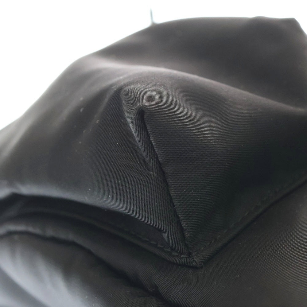 PRADA(プラダ) Re-Nylon ショルダーバッグ メッセンジャーバッグ ブラック ナイロン 2VD062 シルバー金具