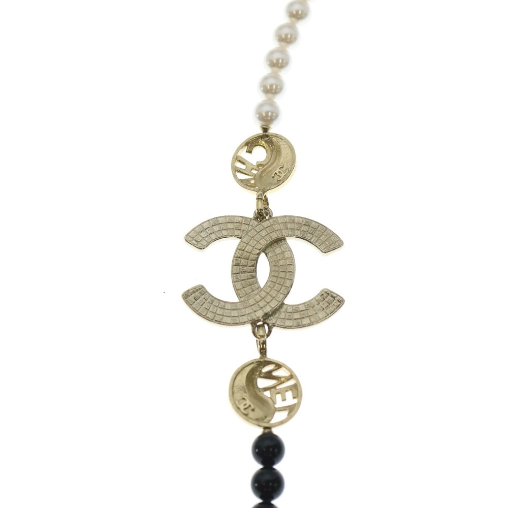 CHANEL(シャネル) パール ココマーク ロングネックレス ペンダント ブラック×ホワイト×ゴールド レディース
