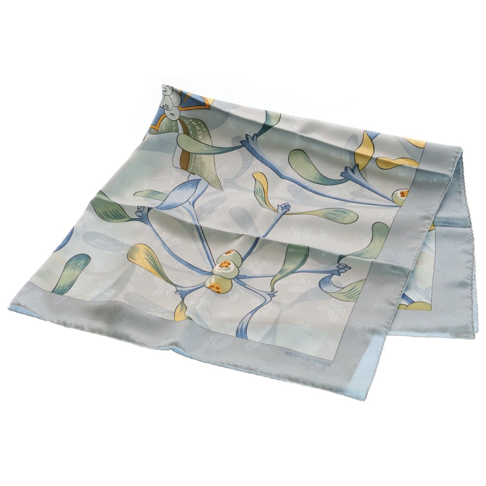 HERMES(エルメス) カレ90 去年の雪 シルクスカーフ ライトブルー レディース