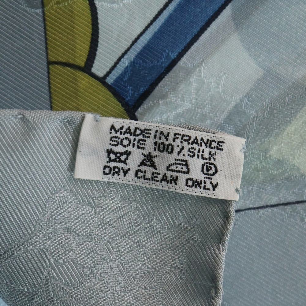 HERMES(エルメス) カレ90 去年の雪 シルクスカーフ ライトブルー レディース