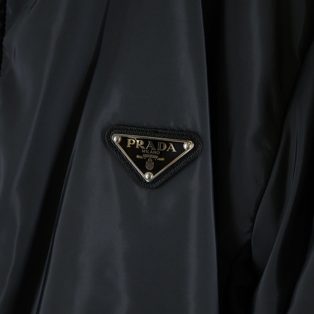 PRADA(プラダ) Re-Nylon リナイロン トライアングルロゴプレート リバーシブル ジップアップ 中綿 ジャケット ブラックグリーン SGB223