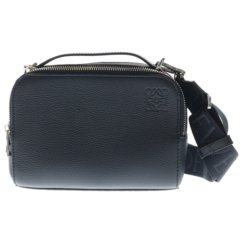 LOEWE(ロエベ) アナグラム カメラバッグ ショルダーバッグ ブラック レザー シルバー金具