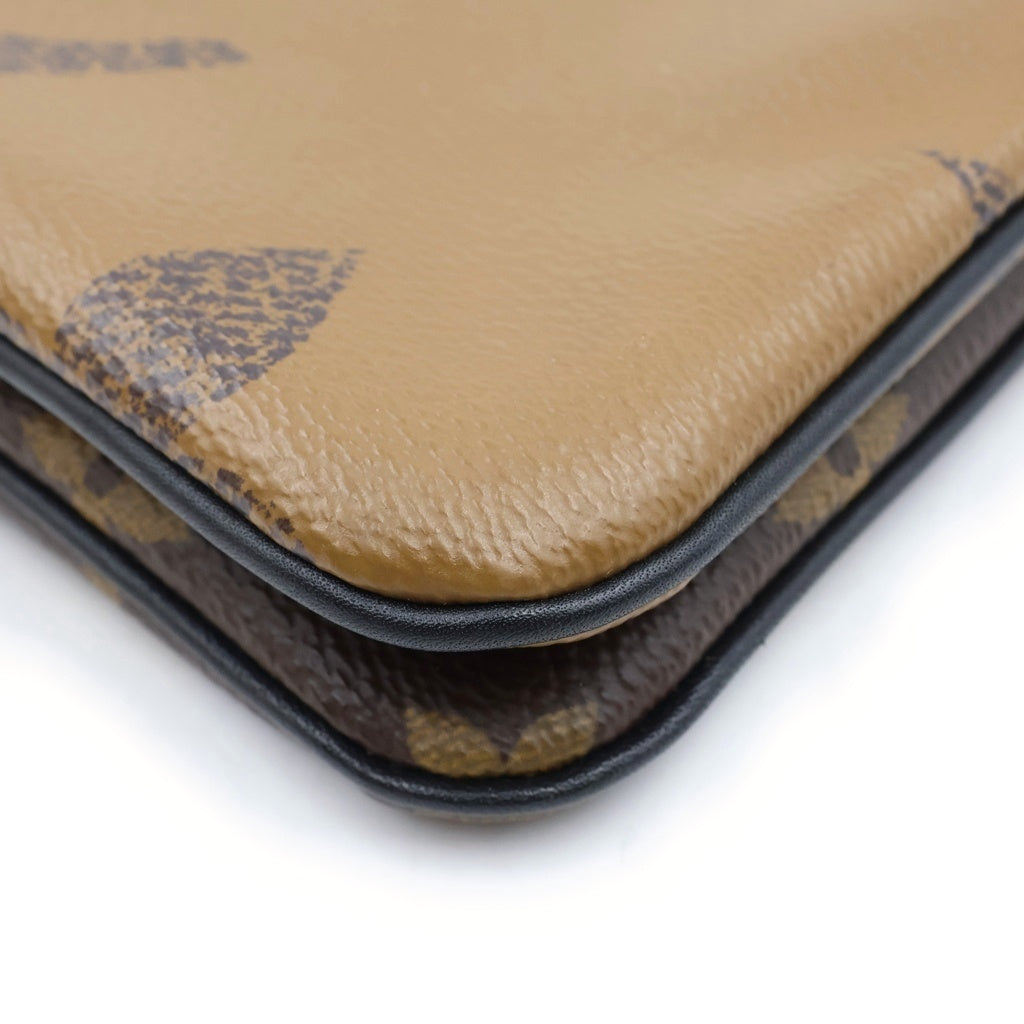 LOUIS VUITTON(ルイヴィトン) モノグラム ジャイアント リバース ポシェット ドゥーブル ジップ ブラウン×ブラック PVC×レザー M69203 レディース