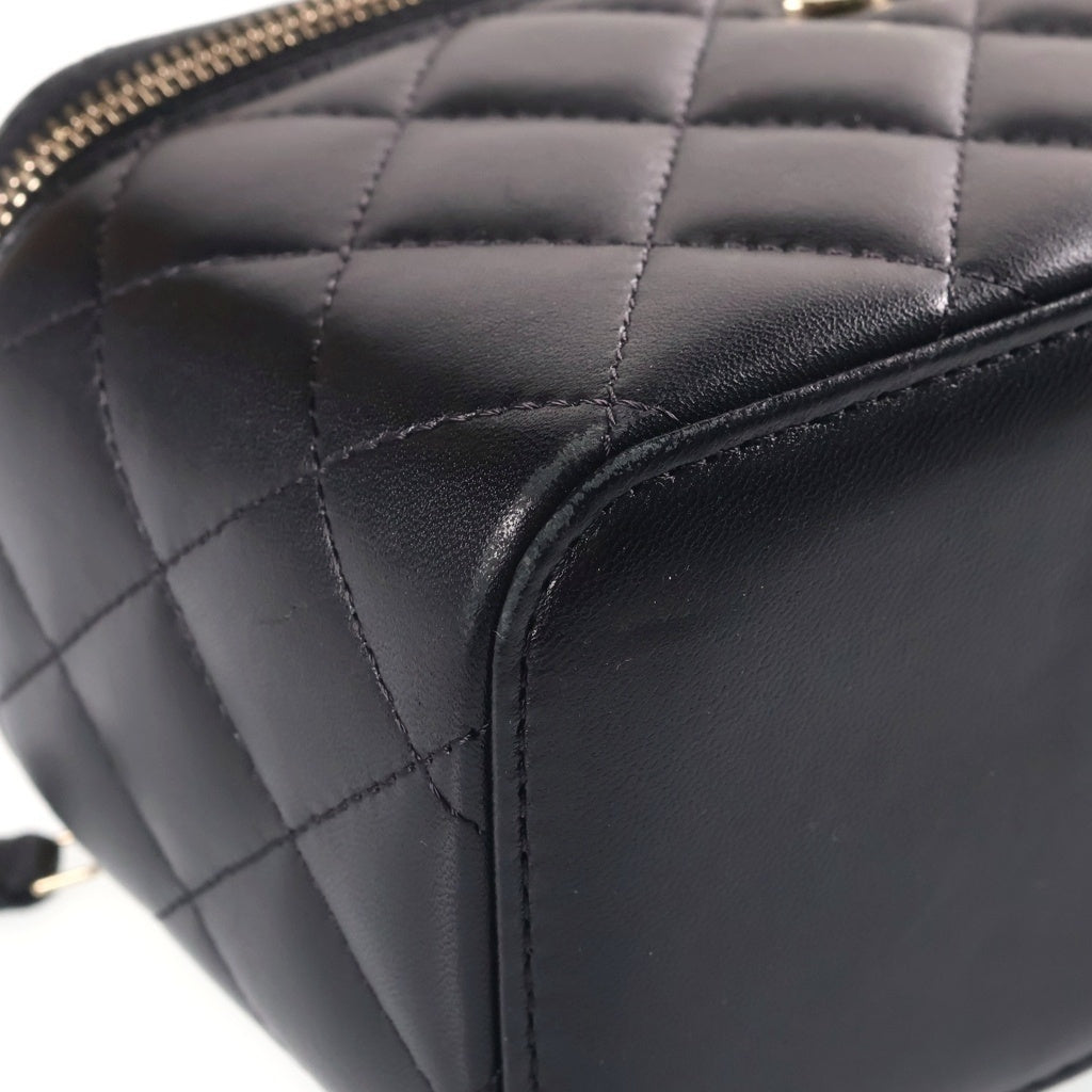 CHANEL(シャネル) マトラッセ ミニ バニティ ラムスキン レザー チェーンショルダーバッグ ブラック ゴールド金具 31番台 AP2199 レディース