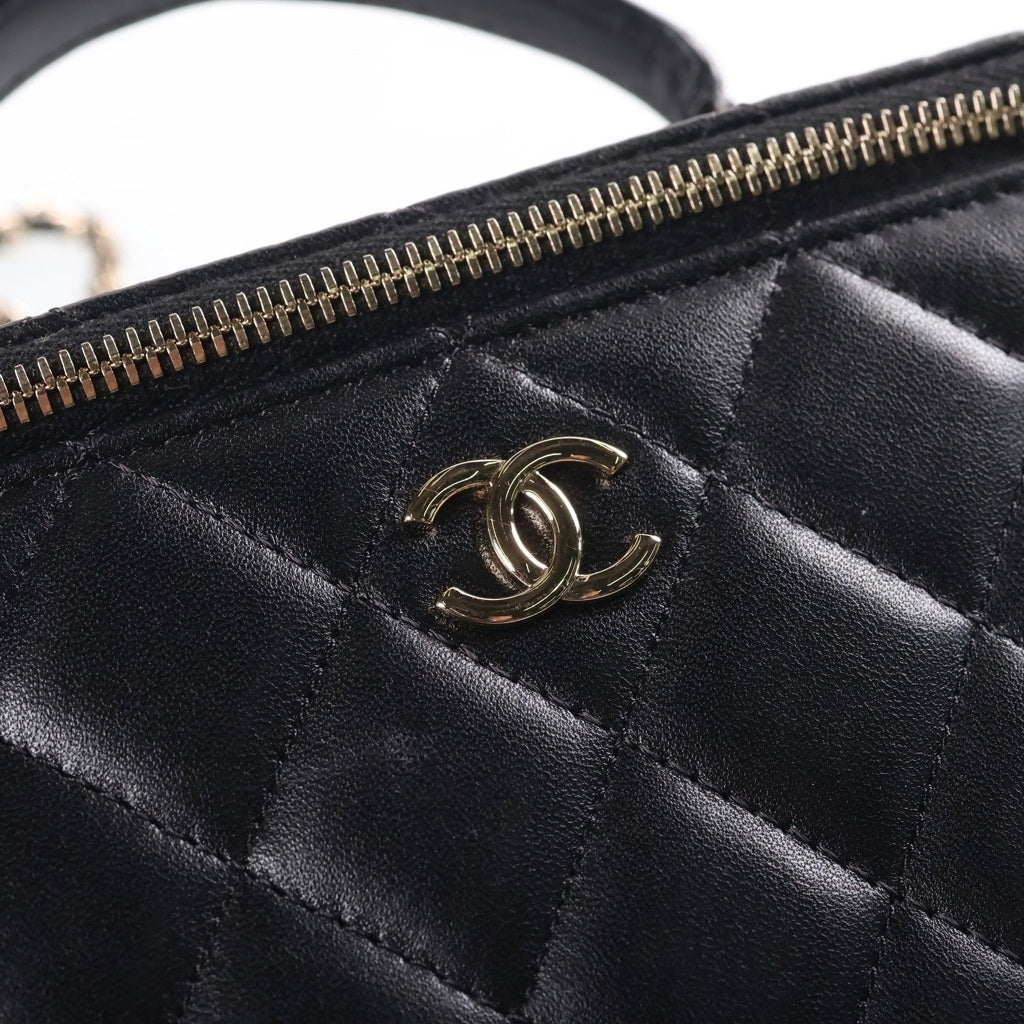 CHANEL(シャネル) マトラッセ ミニ バニティ ラムスキン レザー チェーンショルダーバッグ ブラック ゴールド金具 31番台 AP2199 レディース