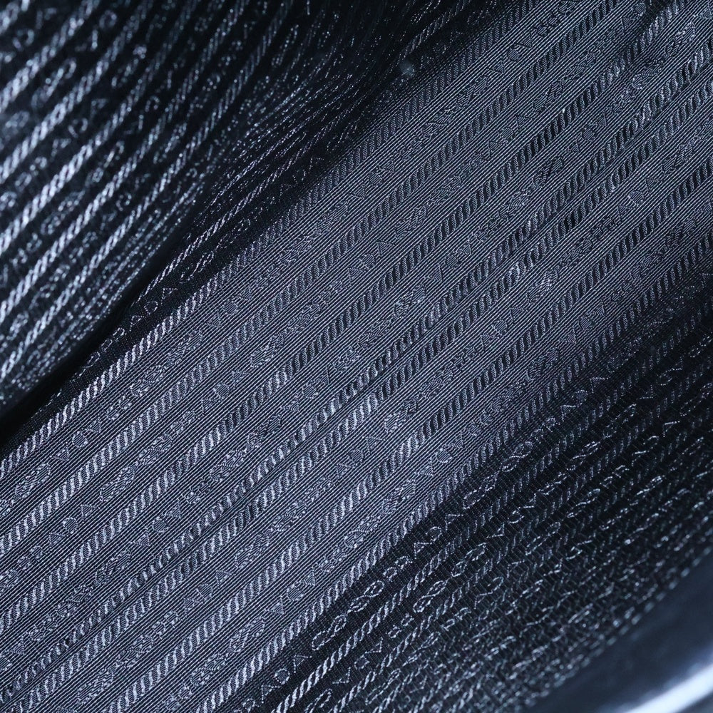 PRADA(プラダ) トライアングルロゴ トートバッグ ハンドバッグ ブラック ガンメタ金具 カーフレザー 1BA332