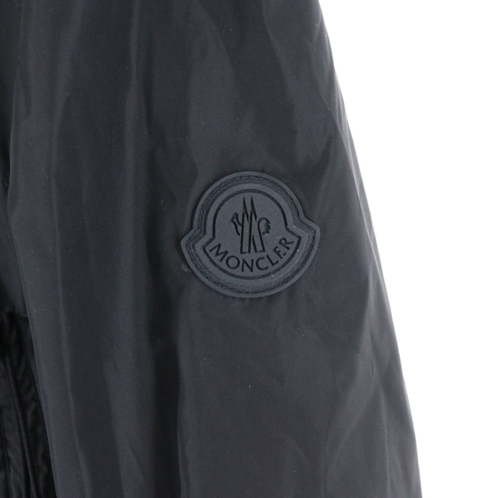 MONCLER(モンクレール) MASSEREAU GIUBBOTTO ナイロンジップアップジャケット フーデッドジャケット ブラック F10911A73800