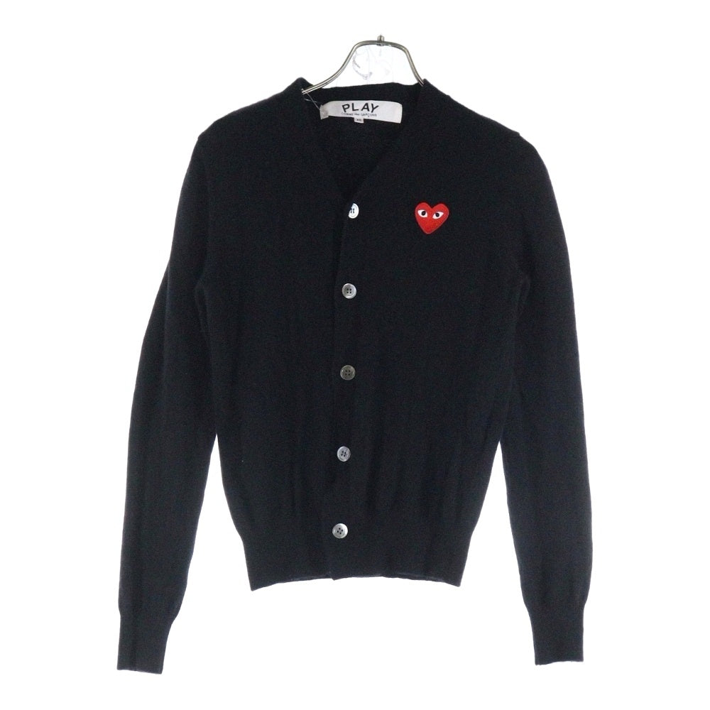 PLAY COMME des GARCONS(プレイコムデギャルソン) ロゴラウンドネックニット カーディガン ブラック×レッド XS AX-N008