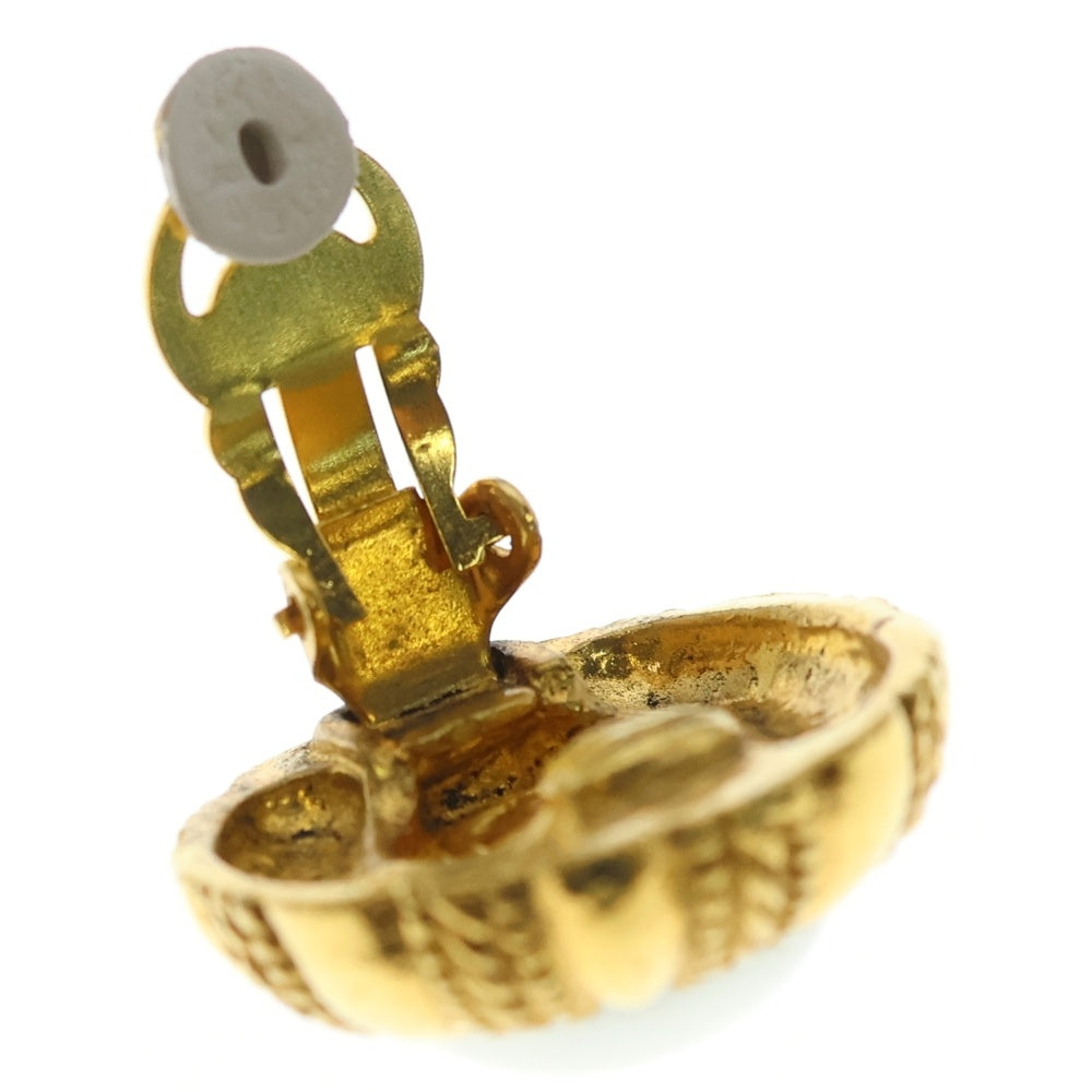 CHANEL(シャネル) フェイクパール ラウンド イヤリング ホワイト×ゴールド