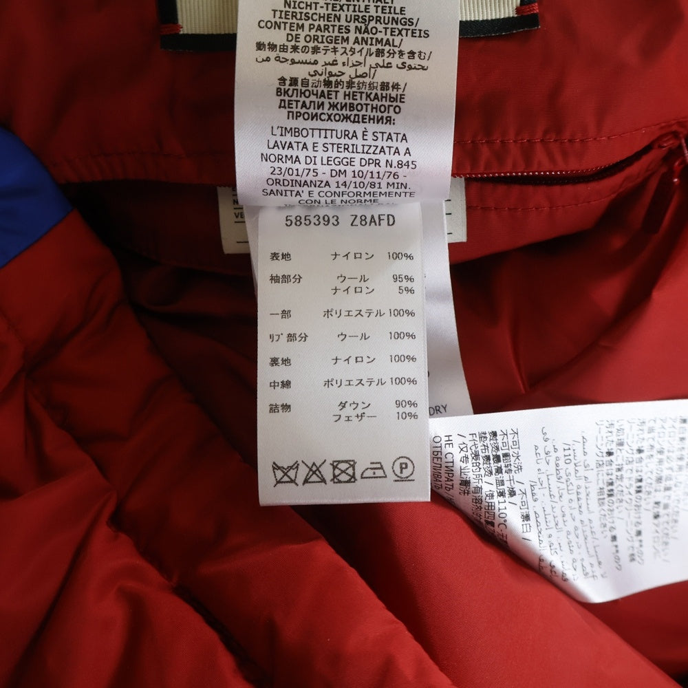 GUCCI(グッチ) ワッペンロゴ チェック柄 ウール切り替え フーデッド ジップアップ ダウンジャケット ブルー/レッド 585393