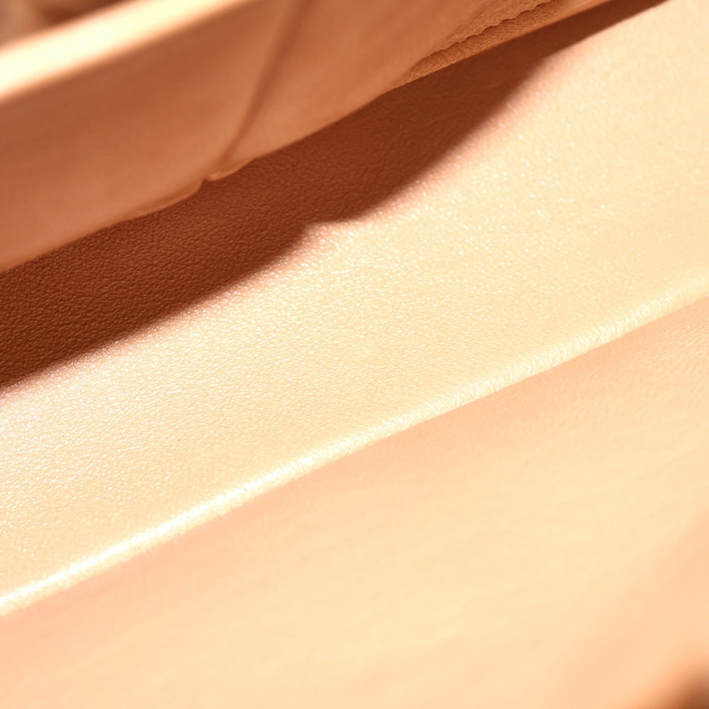 CHANEL(シャネル) マトラッセ 25 ダブルフラップ ベージュ ラムスキン ショルダーバッグ ゴールド金具 レディース