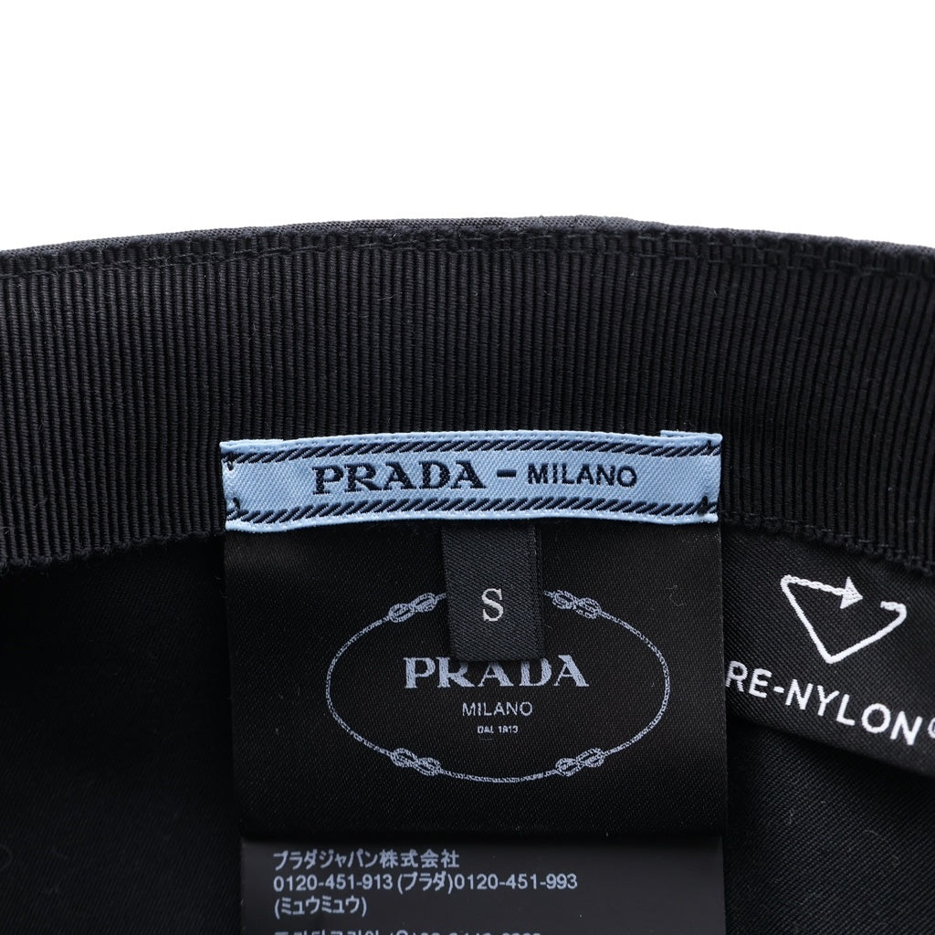 PRADA(プラダ) Re-Nylon トライアングルロゴプレート ベースボールキャップ ナイロン ブラック 1HC274 レディース