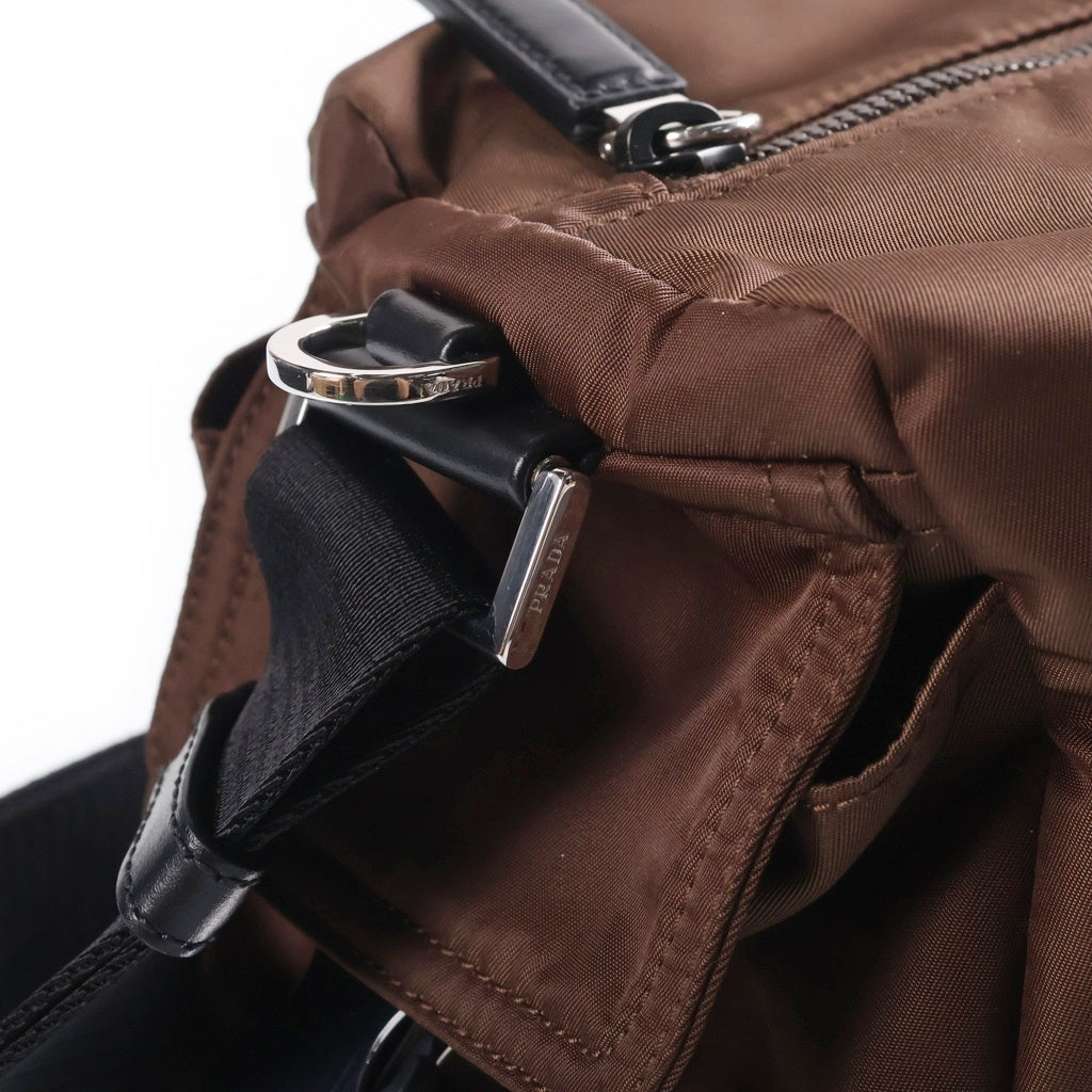 PRADA(プラダ) エクスプローラ Re-Nylon ワンショルダーバッグ ブラウン ナイロン×レザー 2VH206 シルバー金具 レディース