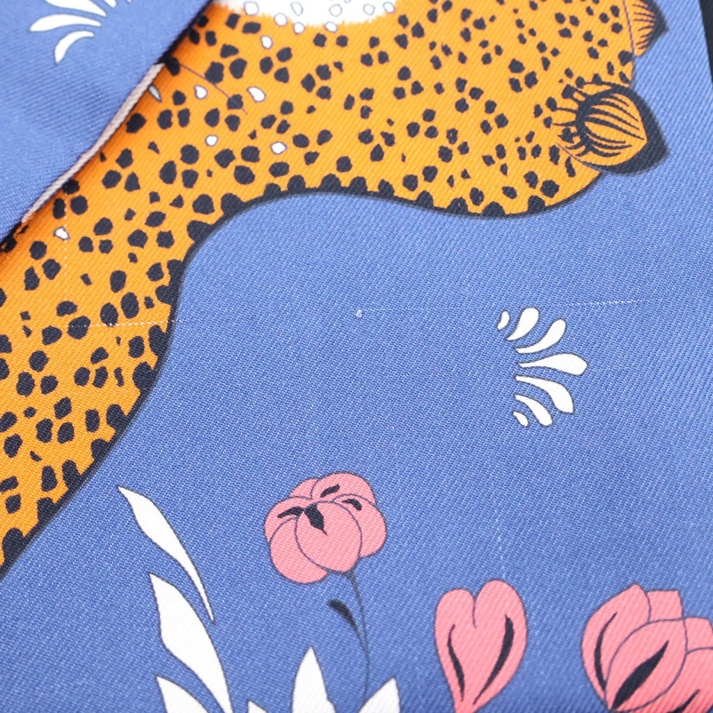 HERMES(エルメス) LES LEOPARDS マキシツイリー ツイルアップ スカーフ ブルー レディース