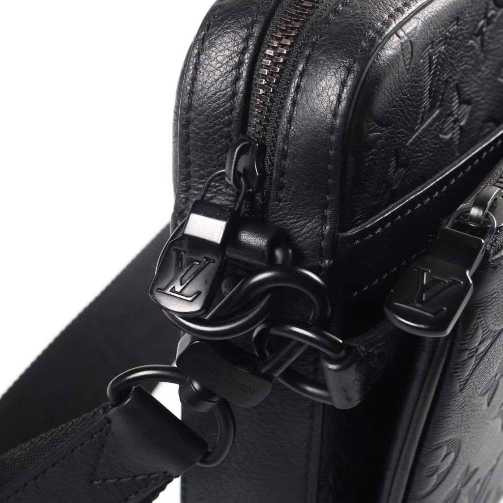 LOUIS VUITTON(ルイヴィトン) モノグラムシャドウ トリオ メッセンジャー ショルダーバッグ PVC レザー ブラック M46602 RFID レディース