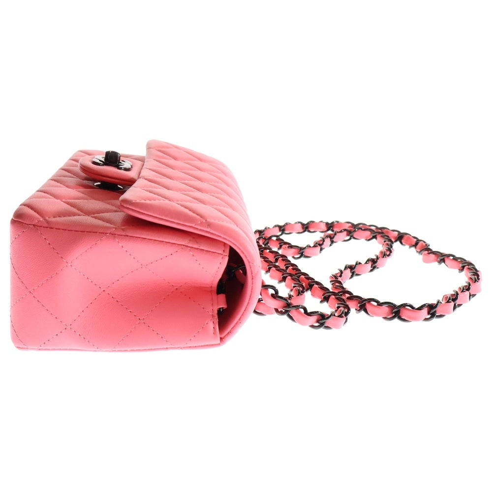 CHANEL(シャネル) マトラッセ20 シングルフラップ シングルチェーン ショルダーバッグ ピンク ブラック金具 ラムスキン ランダムプレートタイプ A69900