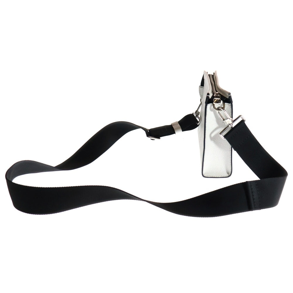 LOUIS VUITTON(ルイヴィトン) モノグラムキャンバス ガストン ウェアラブル タイガラマ ホワイト PVC ショルダーバッグ M30935 ICタイプ