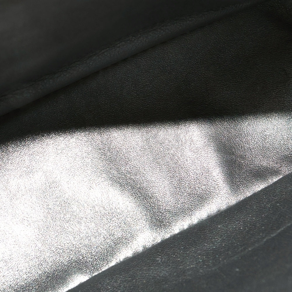 PRADA(プラダ) ロゴプレート ヴィッテロダイノソフト レザー ショルダーバッグ ゴールド金具 ホワイト 1BH193