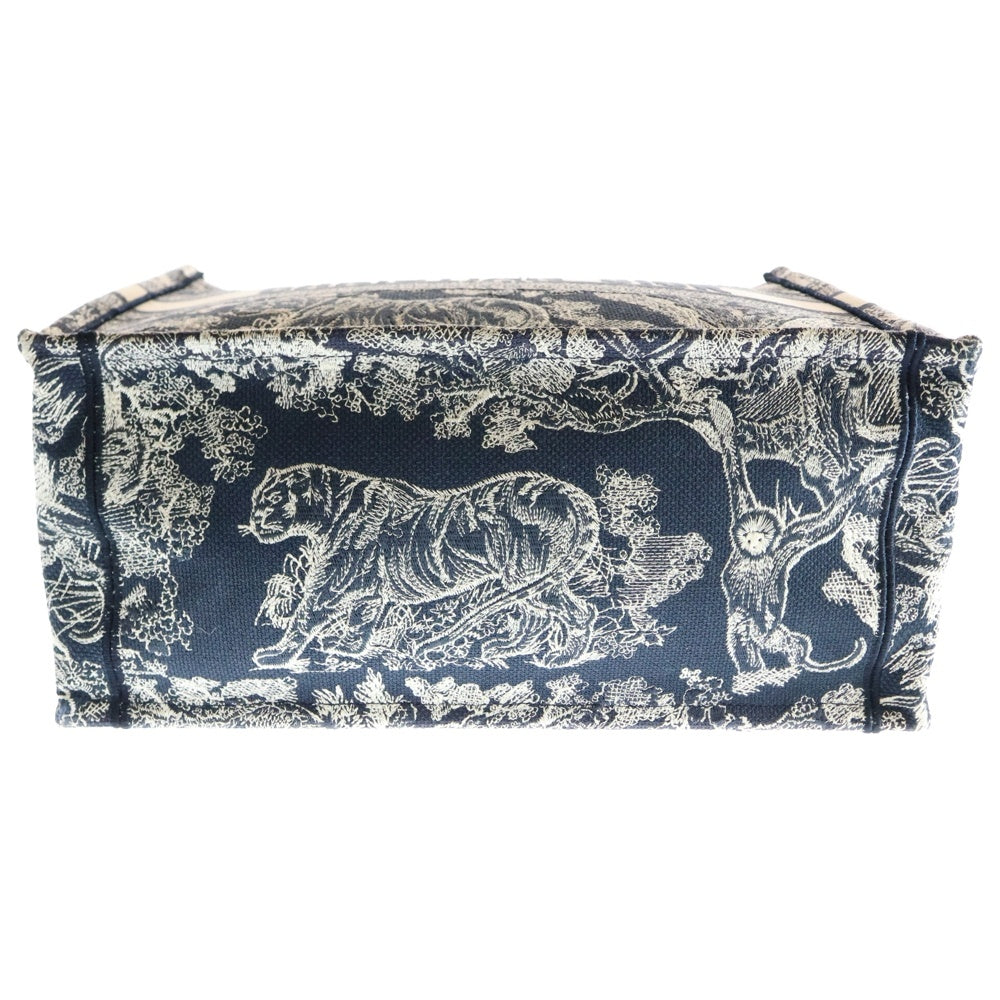 Christian Dior(クリスチャンディオール) BOOK TOTE ブックトート ミディアム トワルドゥジュイエンブロダイアリー 総柄ハンドバッグ ネイビー/ホワイト レディース