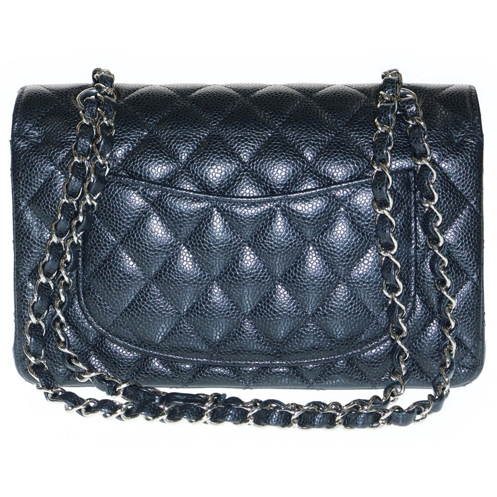 CHANEL(シャネル) マトラッセ23 ダブルフラップ ダブルチェーン ショルダーバッグ ブラック キャビアスキン シルバー金具 30番台