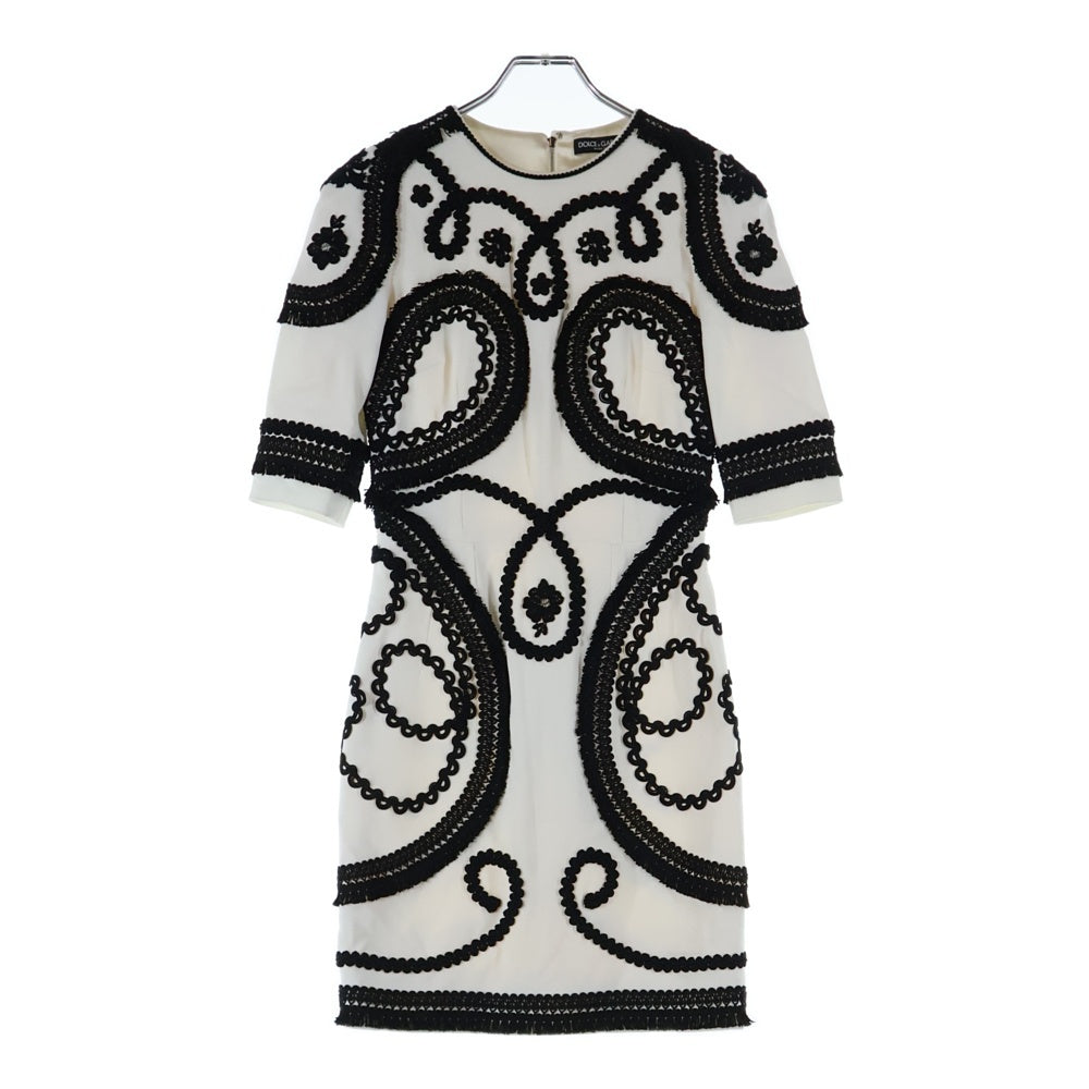 DOLCE & GABBANA(ドルチェアンドガッバーナ) コード刺繍 総柄 ビスコース アセテート クルーネック 半袖ミディアム ワンピース ホワイト/ブラック レディース F6QR3Z