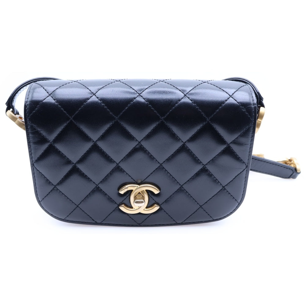 CHANEL(シャネル) ココマーク ミニマトラッセ ブラック シャイニーカーフスキン ゴールド金具 AS3402 レディース