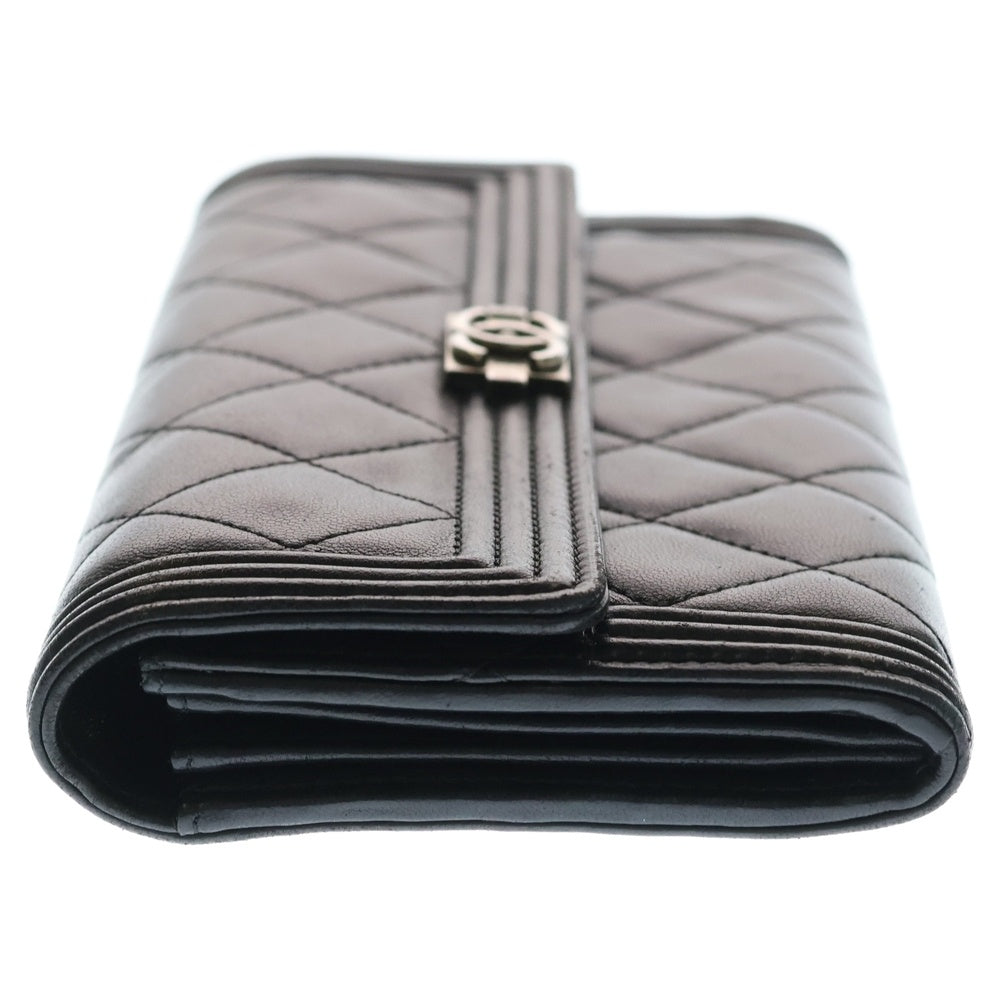 CHANEL(シャネル) ボーイシャネル 長財布 ブラック レザー 20番台