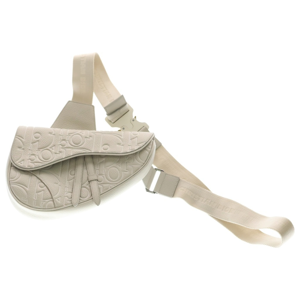 DIOR(ディオール) Saddle サドル ショルダーバッグ グレインドカーフスキン グラビティ アウトライン レザー ベージュ 1ADPO093LGP_H140 レディース