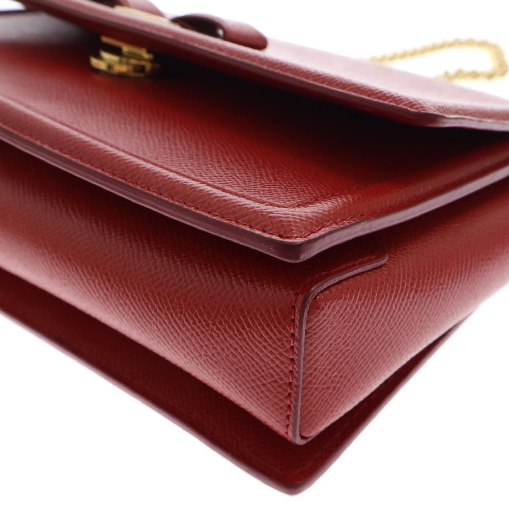 Salvatore Ferragamo(サルヴァトーレ フェラガモ) ヴァラ チェーンショルダーバッグ レッド レザー ゴールド金具 斜め掛けバッグ