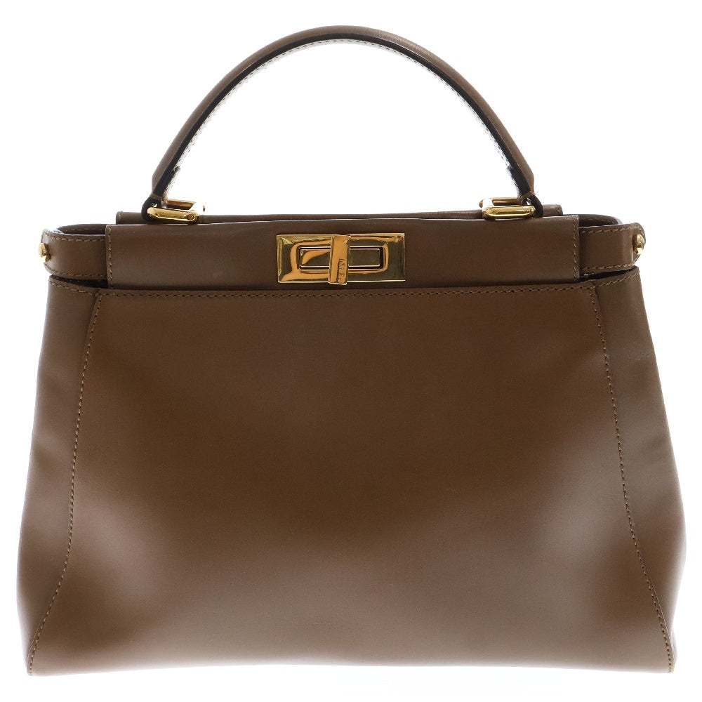 FENDI(フェンディ) ピーカブ ミディアム アイコニックエッセンシャリー 2WAY ハンドバッグ ショルダーバッグ ブラウン スムースカーフレザー 8BN226