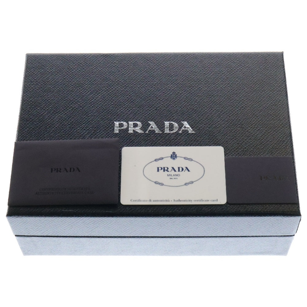 PRADA(プラダ) ストラップ付 ロゴ キルティング レザー ポーチ 小物入れ ホワイト レディース