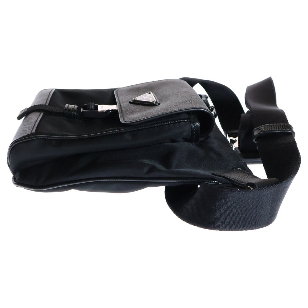 PRADA(プラダ) Re-Nylon リナイロントライアングルロゴプレート サフィアーノレザー切替 ショルダーバッグ ブラック 2VH160 2DMH F0002