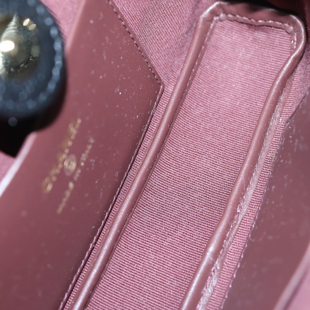 CHANEL(シャネル) ココマーク マトラッセ タイムレスクラシックライン キャビアスキン チェーンクラッチ レザーショルダーバッグ ブラック レディース AP4423