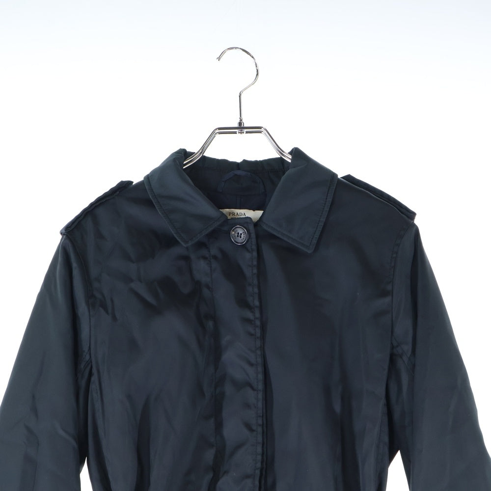 PRADA(プラダ) ロゴプレート バックル サフィアーノレザー ベルト ナイロン 中綿 ステンカラーコート ブラック 24V3770