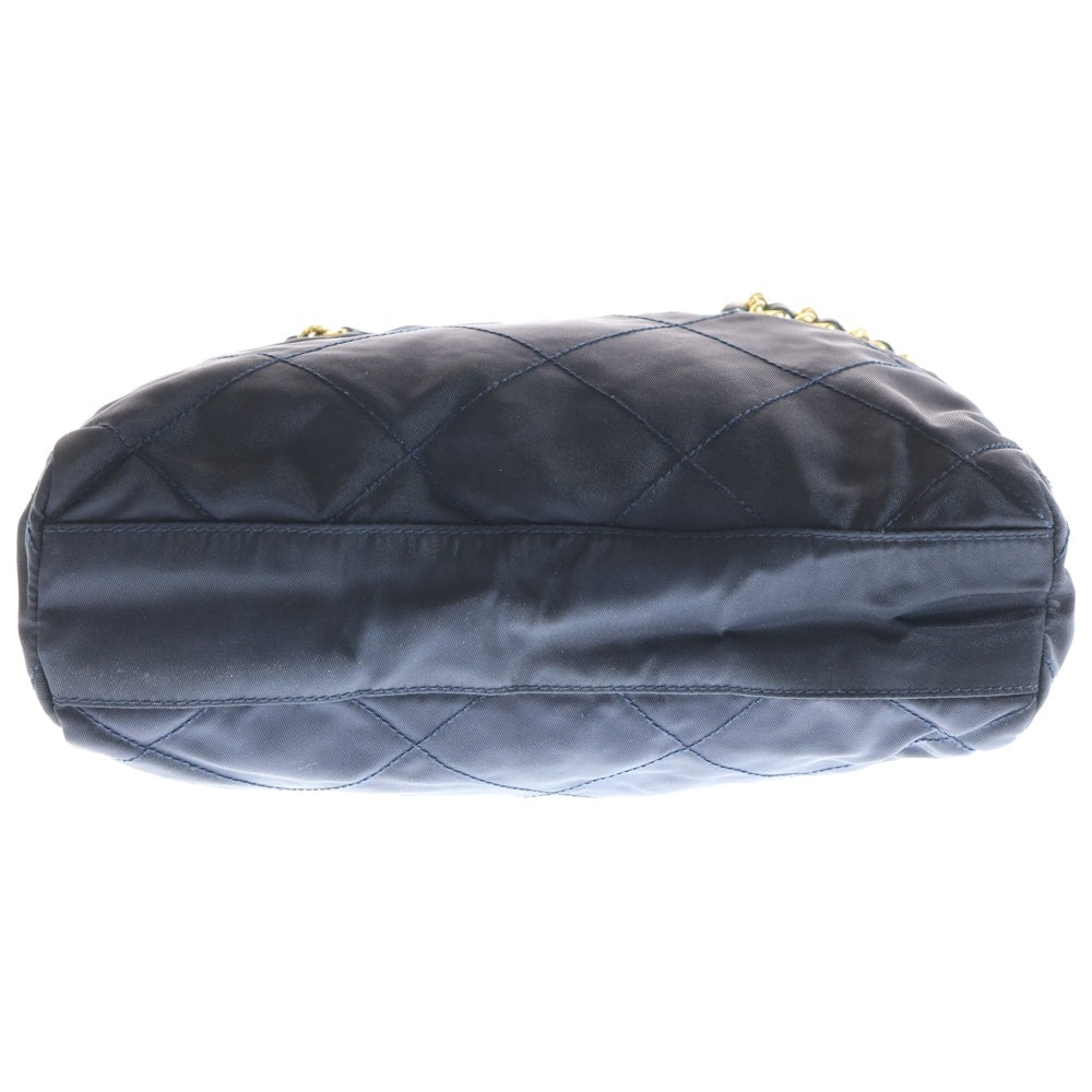 PRADA(プラダ) トライアングルロゴプレート キルティングナイロンチェーンショルダーバッグ ネイビー