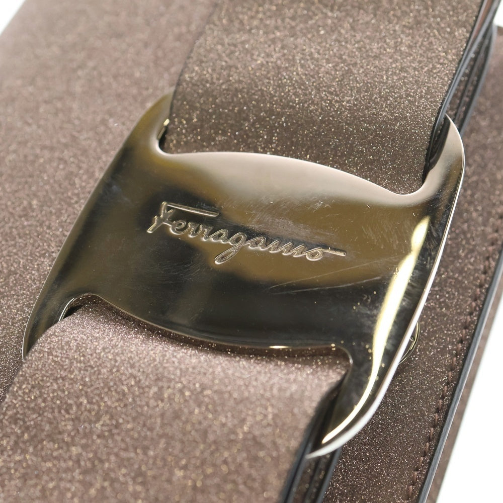 FERRAGAMO(フェラガモ) ヴァラ リボン ロゴプレート レザー ラメグリッター チェーン ショルダーバッグ シルバー金具 ピンク レディース