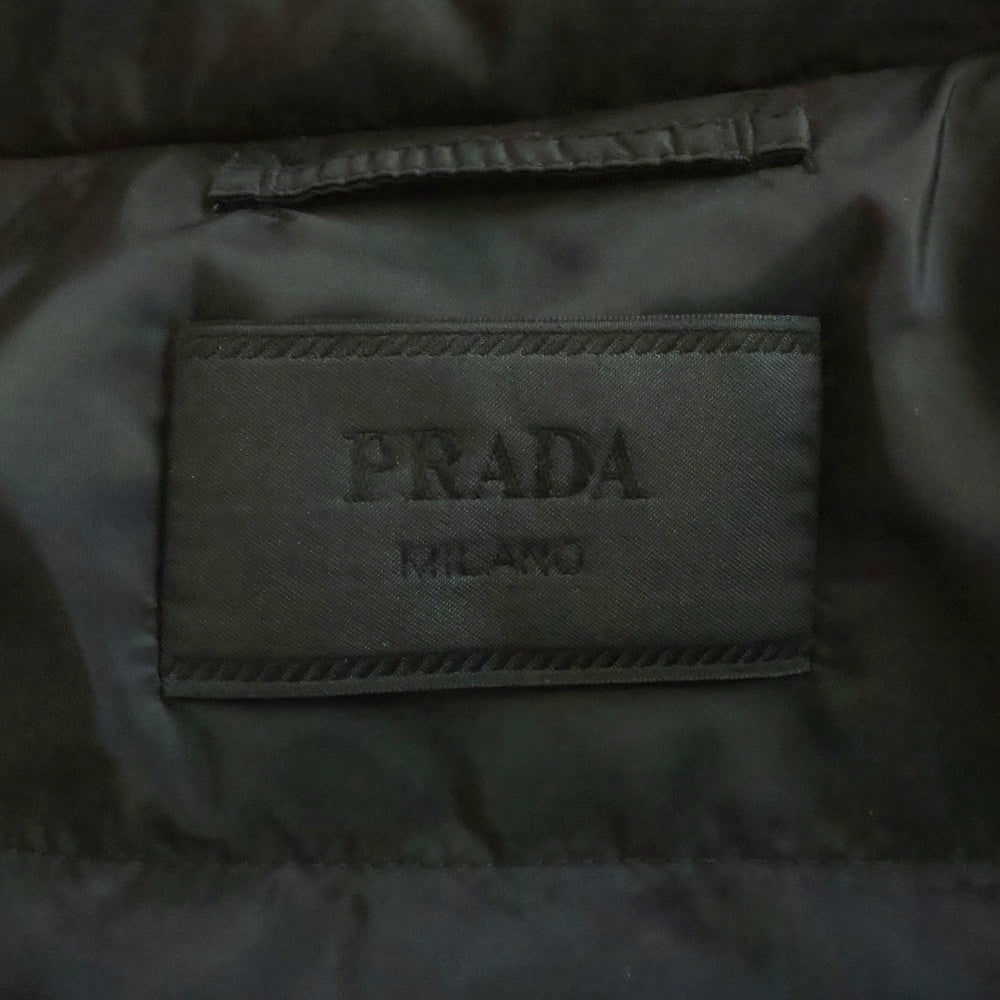PRADA(プラダ) トライアングルロゴプレート ライダースダウンジャケット アウター ブラック SGH068