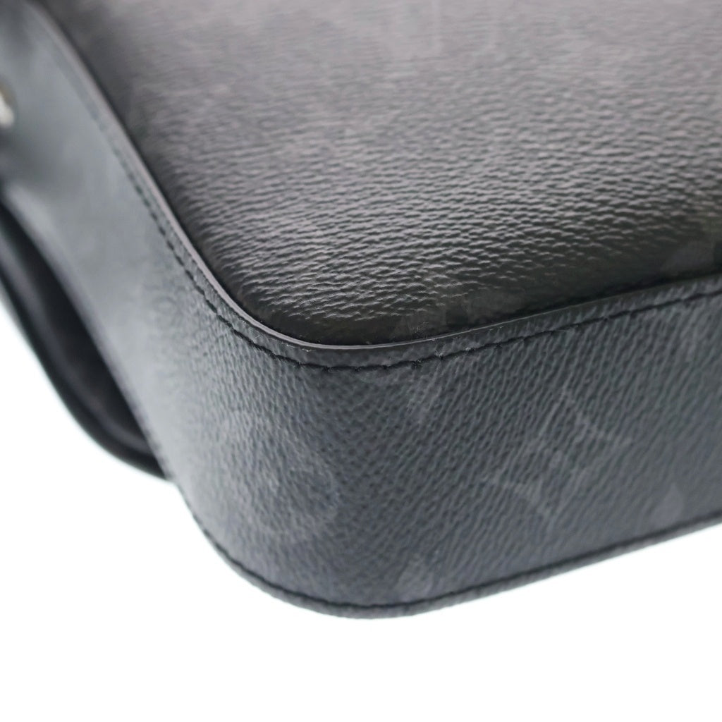 LOUIS VUITTON(ルイヴィトン) モノグラムエクリプス トリオメッセンジャー PVC レザー ショルダーバッグ ブラック M69443
