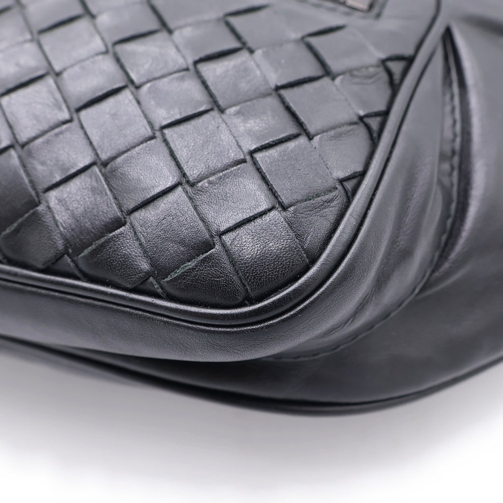 BOTTEGA VENETA(ボッテガヴェネタ) イントレチャート レザー ボディバッグ ウエストバッグ ショルダーバッグ ブラック
