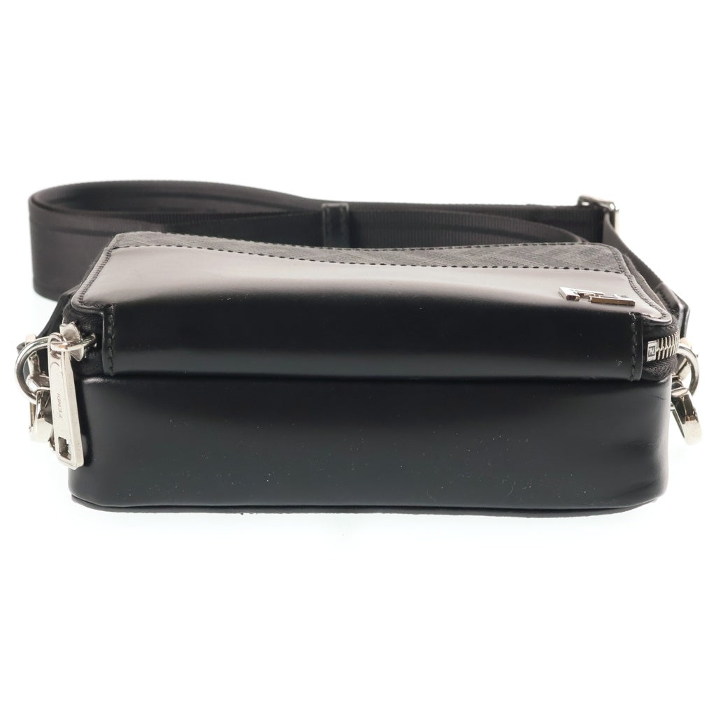 FENDI(フェンディ) スクエアFF カメラケース ショルダーバッグ 2WAY ズッカ柄 PVC レザー シルバー金具 ブラック 7M0357 レディース
