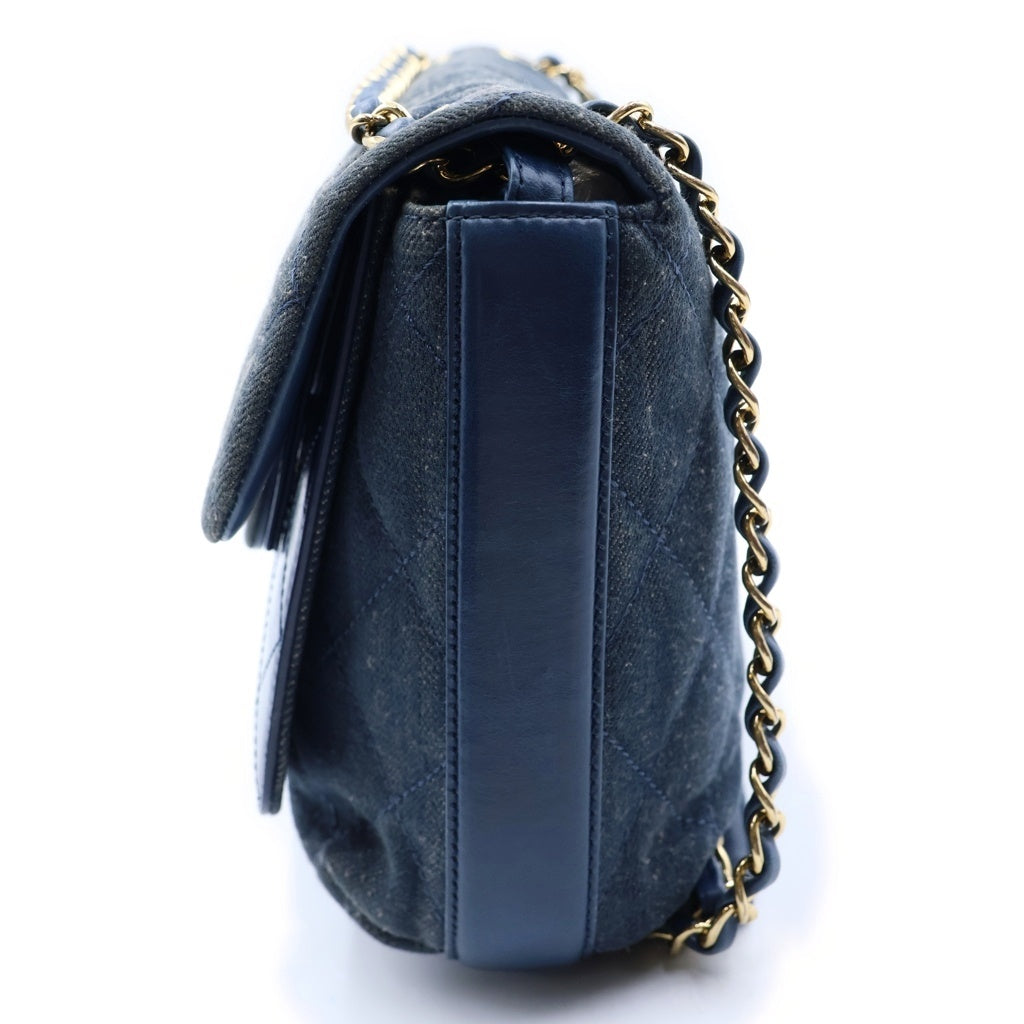 CHANEL(シャネル) マトラッセ デニム チェーンショルダーバッグ インディゴブルー レザー×デニム 23番台 ゴールド金具 レディース