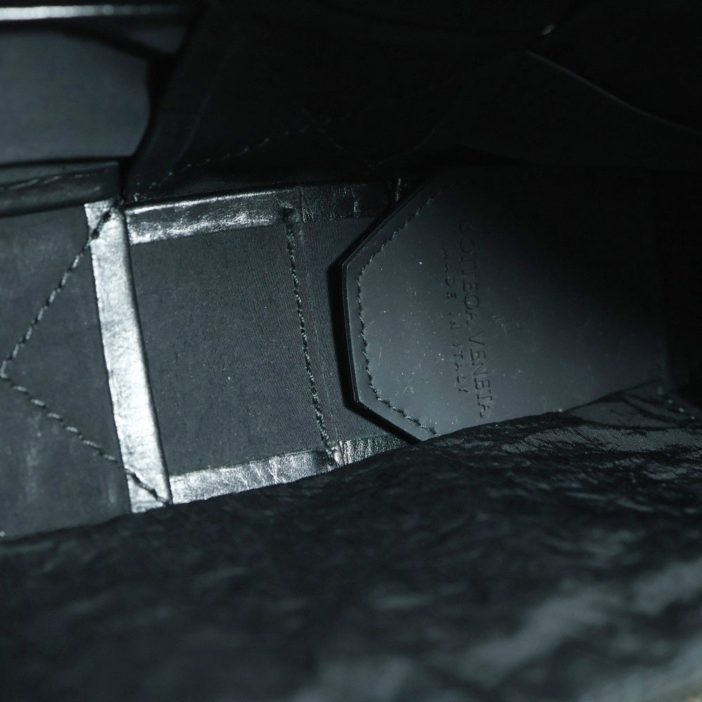 BOTTEGA VENETA(ボッテガヴェネタ) スモールカセット マキシイントレチャート ショルダーバッグ ミニバッグ レザー シルバー金具 ブラック 717587