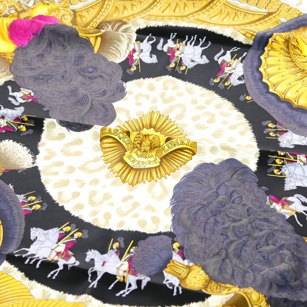 HERMES(エルメス) カレ90 面貌のない兜 シルクスカーフ イエロー×パープル