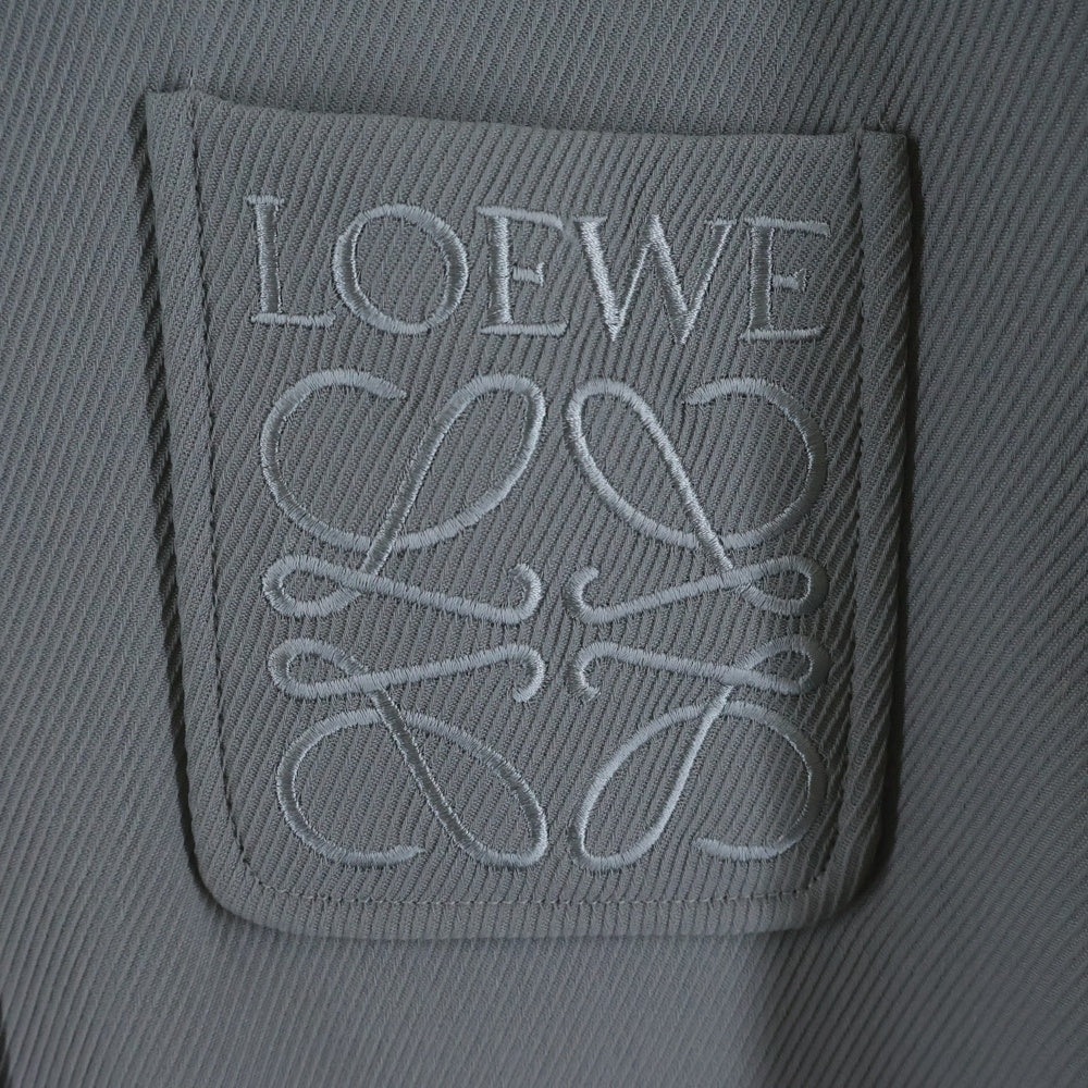 LOEWE(ロエベ) アナグラムロゴ刺繍 ポケット ウール シャツジャケット グレー H526Y05WBF