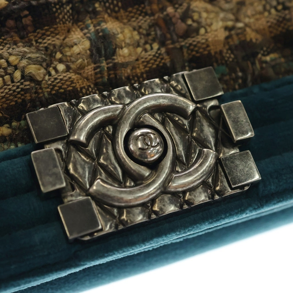 CHANEL(シャネル) ボーイシャネル マトラッセ ココマーク ベロア ツイード シルバー金具 チェーン ショルダーバッグ グリーン/ブラウン レディース
