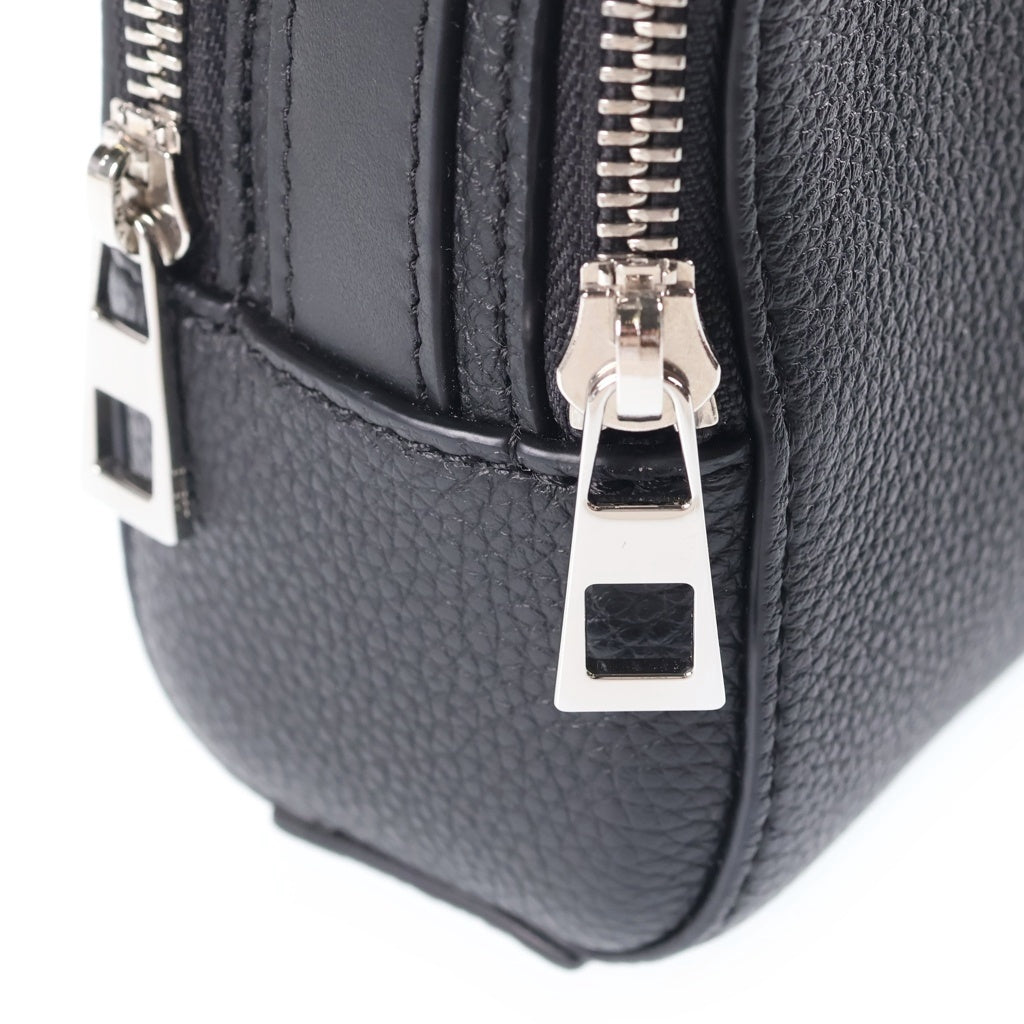 LOEWE(ロエベ) クロスボディ カメラバッグ ミニ ショルダーバッグ ブラック ソフトグレインカーフ CIL0011297884 シルバー金具 レディース